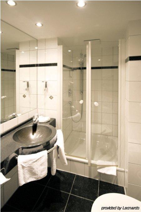 Hotel National Duesseldorf 객실 사진
